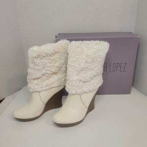 Jennifer Lopez JLNIEVE White Wedge Boots Women's Size 10M Faux Fur Mid Calf